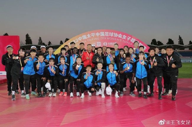 男人公厕集体撒尿网站